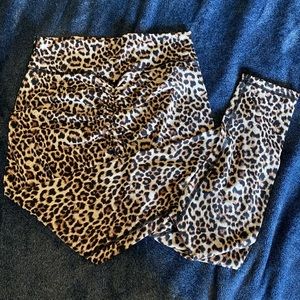 ZYIA Leopard Brilliant Scrunchy Hi-Rise Legging NWOT
